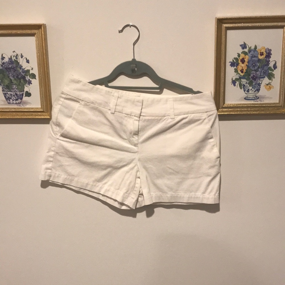Loft 4” inseam NWT sz2 short